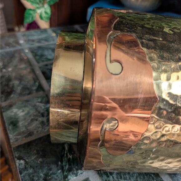 15" Tall Vintage Hammered Heavy Solid Brass & Copper Cylindrical Vase, Hong Kong - Picture 6 of 8